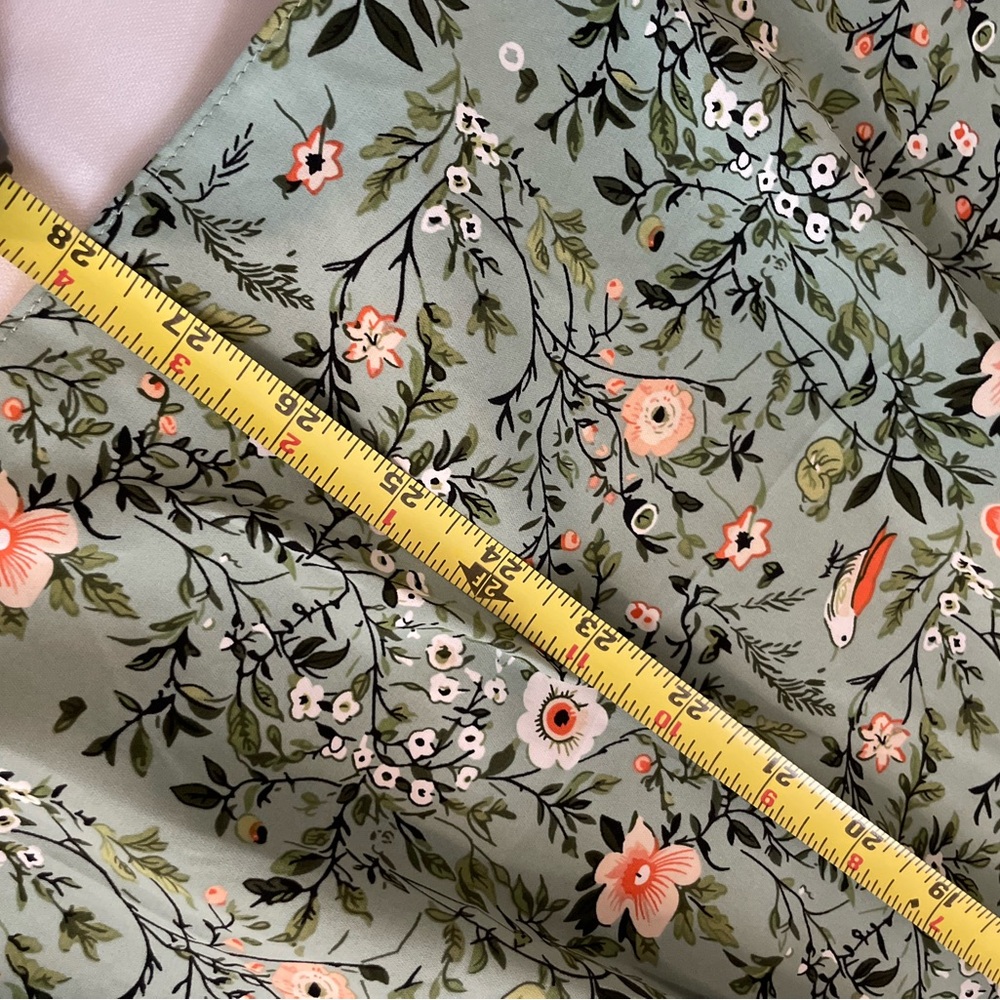 Floral Short Sleeve Blouse - Sage Green - Picture 6 of 6